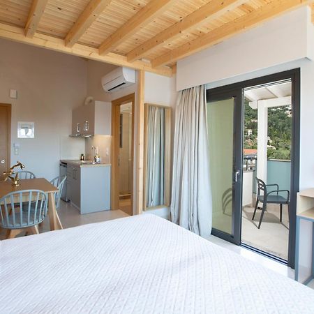 Zisis Suites Nydri  Exterior photo